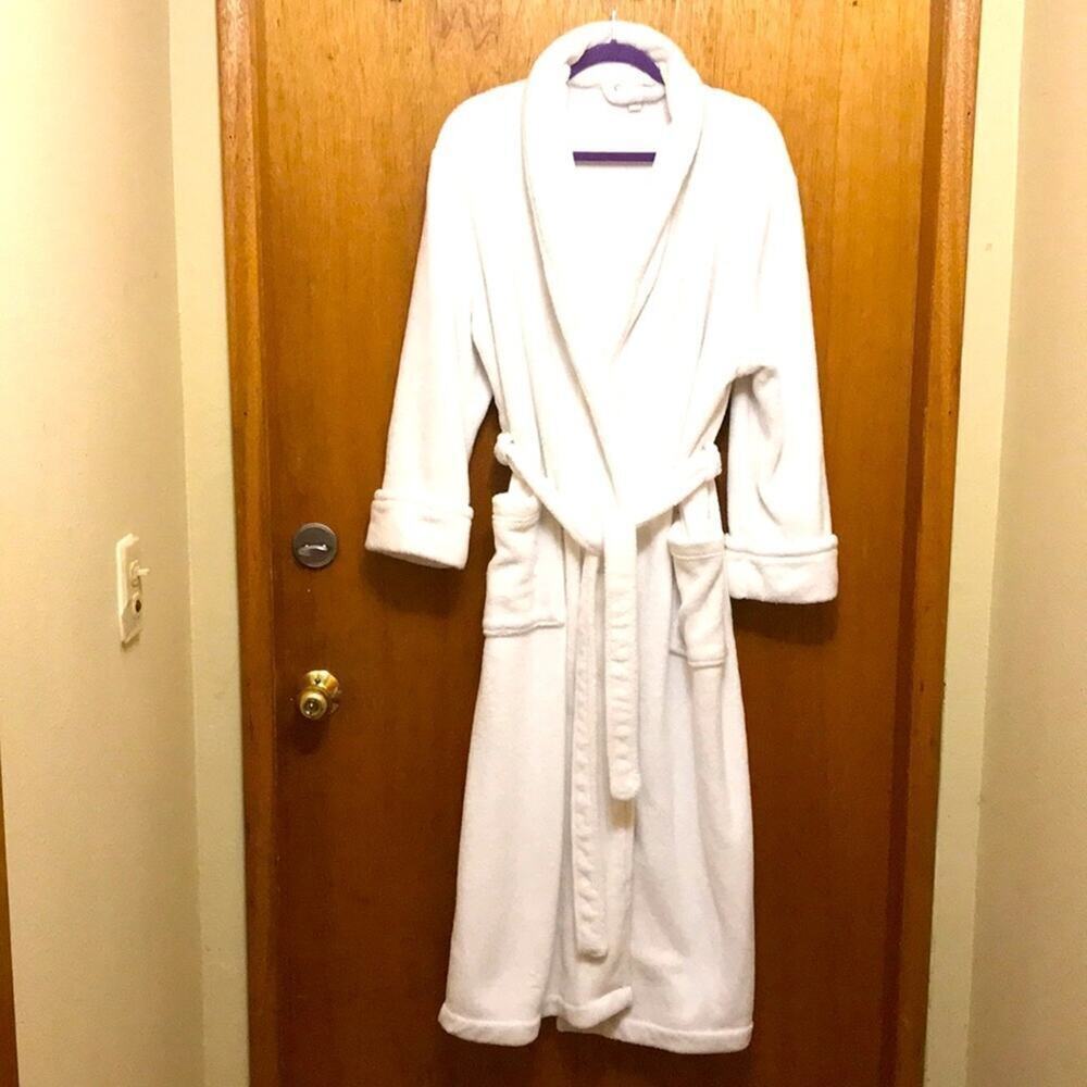 Charter Club White Nubby Wrap Robe. XL - Picture 4 of 4